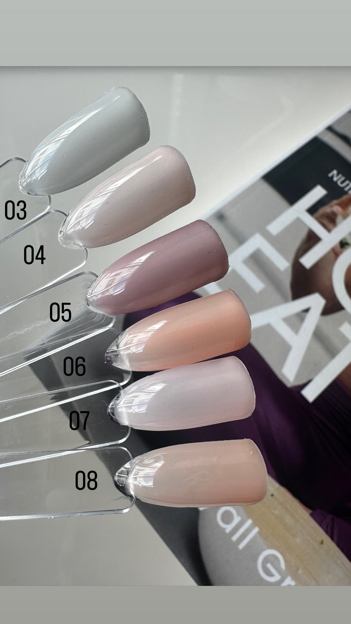 BLIK GEL POLISH 04 traslúcido - 14ml