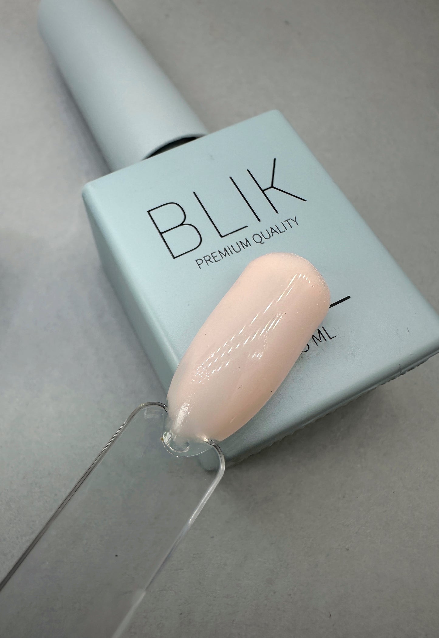 BLIK GEL POLISH 04 traslúcido - 14ml